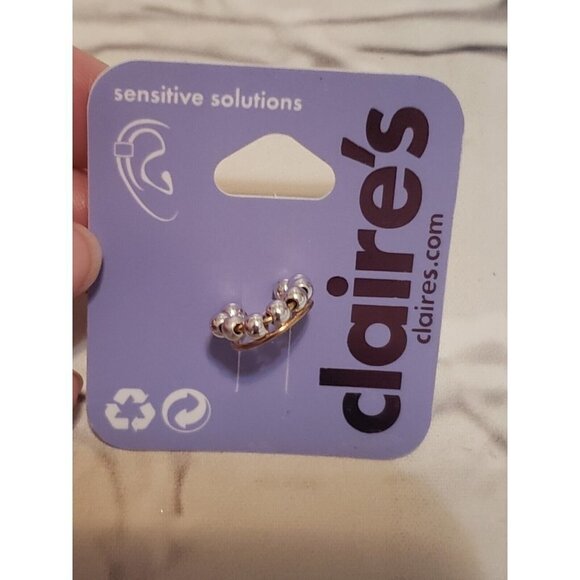 Nwt Claire's Sensitive Solutions Ear Cuff - Picture 1 of 1